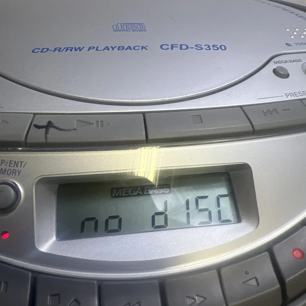 Sony Boombox CFD-S350 Stereo CD Tape AM/FM Power Cord Tested & Working